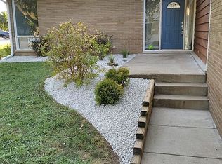 4453 Comanche Dr, Springfield, IL 62711