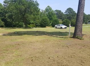 110 Crabshell Ln, Sneads Ferry, NC 28460