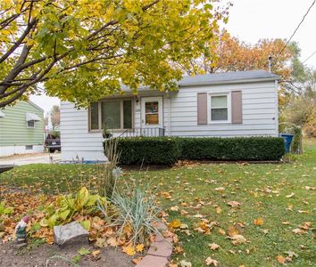 1227 E 27th St, Des Moines, IA, 50317
