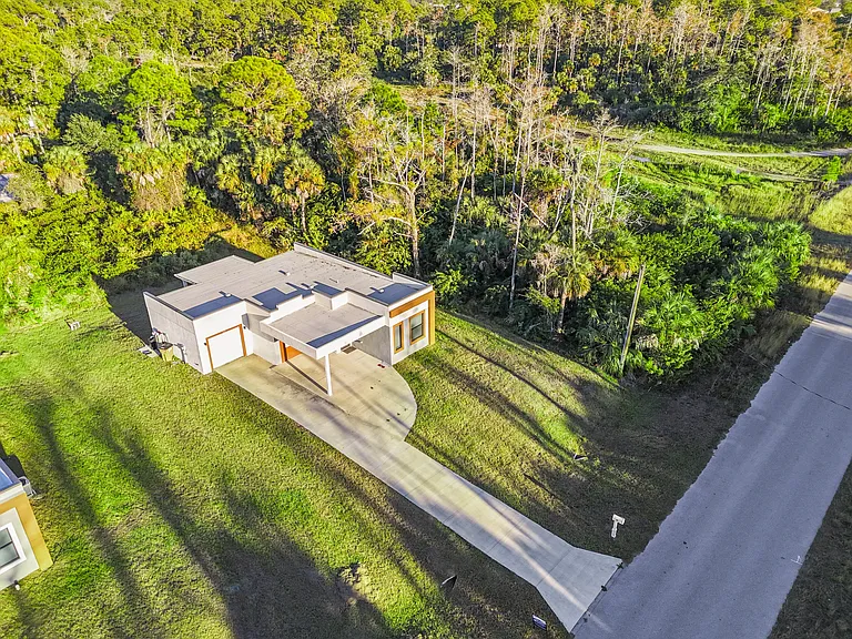 622 Windermere Dr — Photo 28