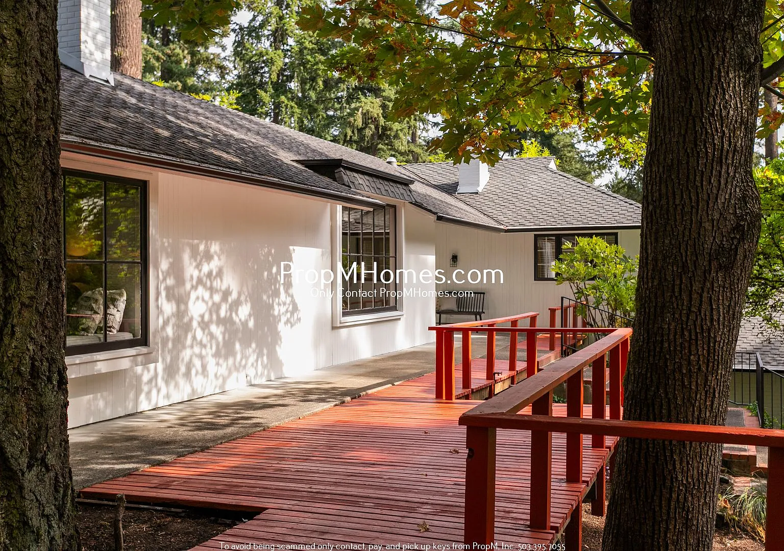Beautiful Lake Oswego Home with 4 Bedrooms, 3 Baths & Entertaining Spaces — Photo 2