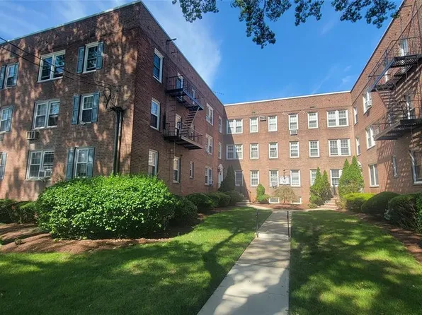 126 Hackett Pl APT 202A, Rutherford, NJ 07070