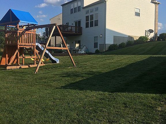 5th image of 4932 Garnet Cir