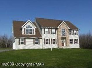 145 Russell Ct, Effort, PA 18330