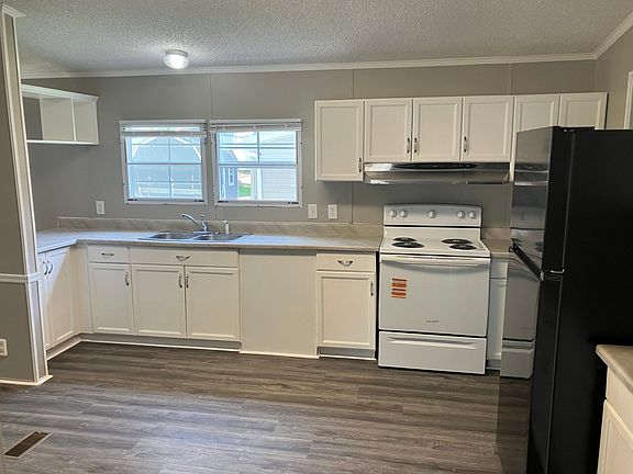 4th image of 107 Day Lilly Ct #10