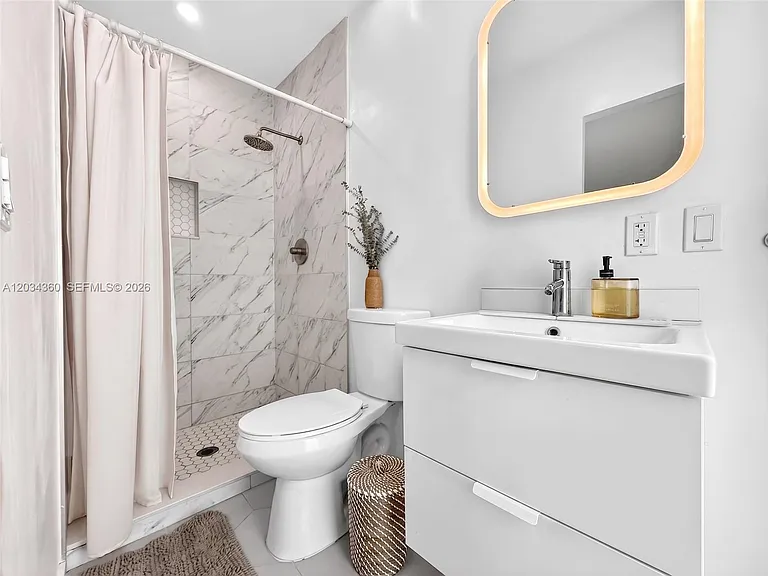 2131 SW 82nd Pl — Photo 16