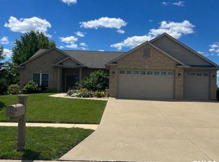 3516 Fernwood Dr, Springfield, IL 62711