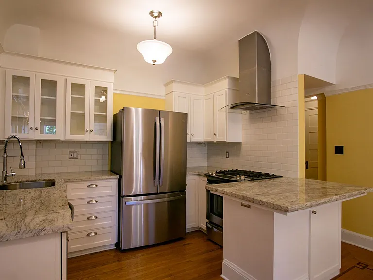 209 NW 23rd Ave #202 — Photo 9