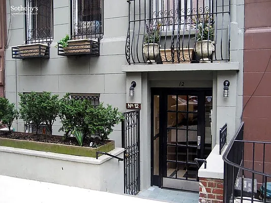 Rented by Sotheby's International Realty | media 25