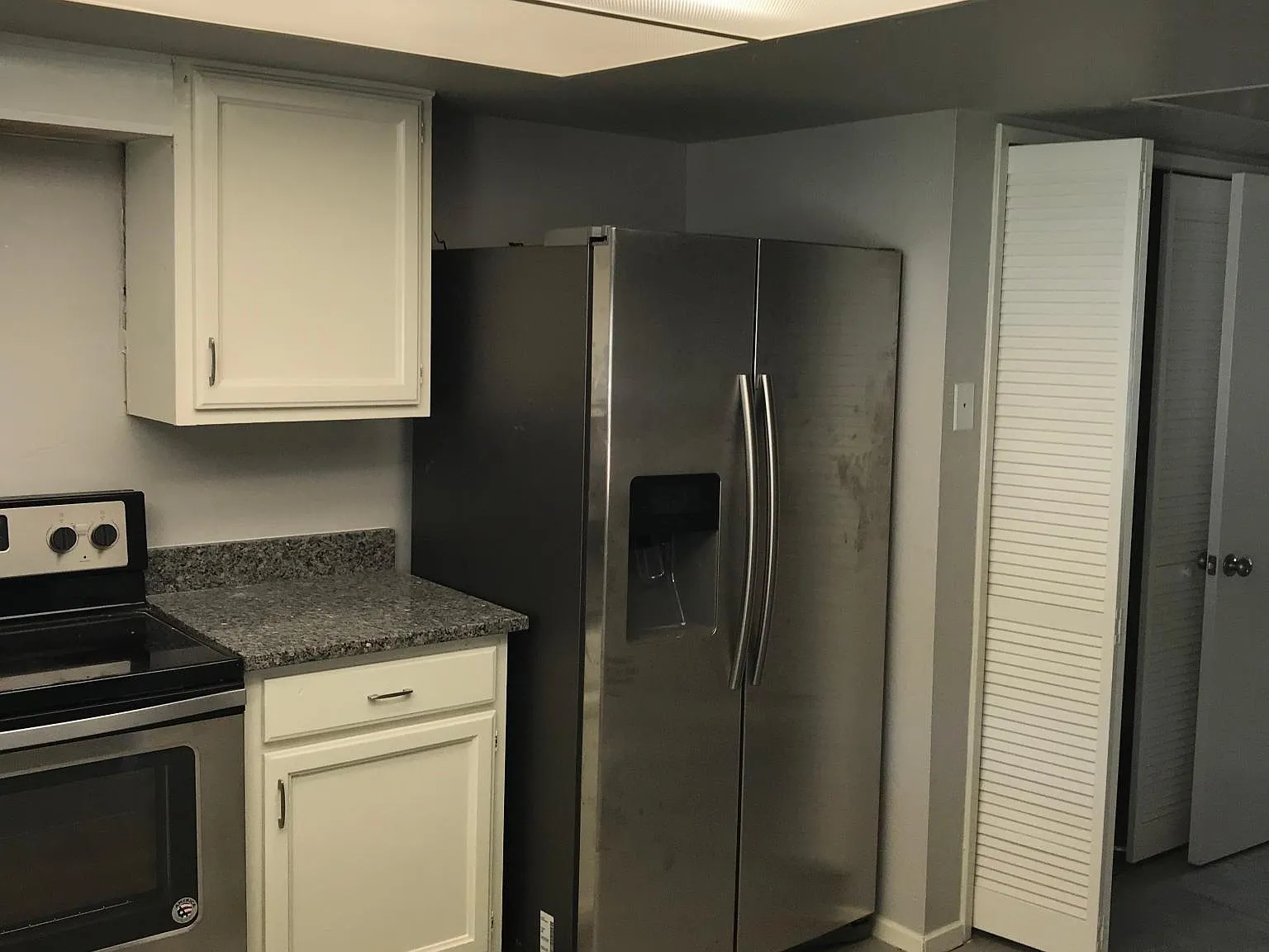 3 bed, 1720 sqft, $2,200 — Photo 4