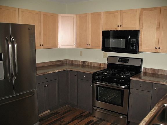 4th image of 1529 W 42nd St