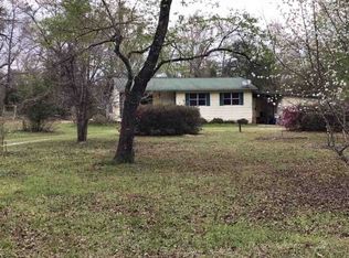 94 Mayfair Dr, Crawfordville, FL 32327