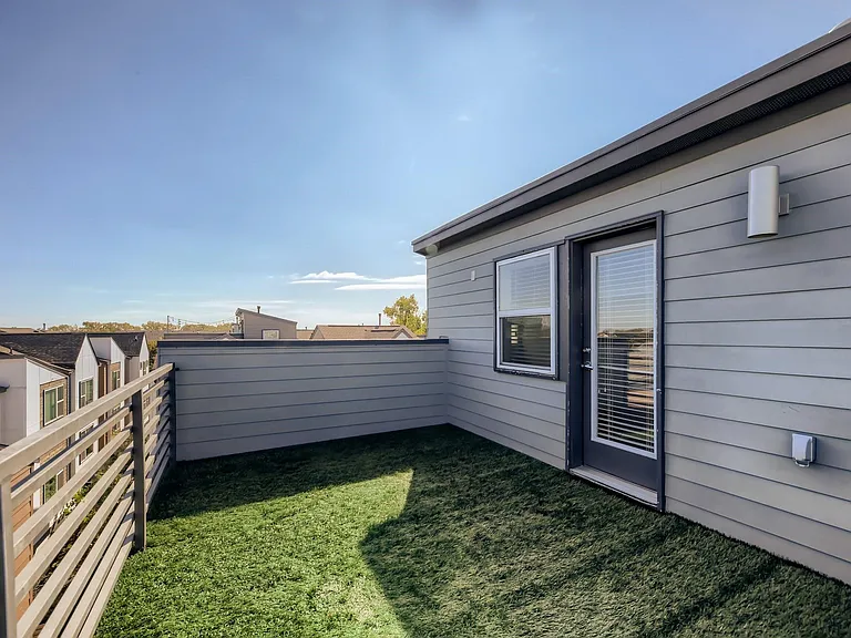 1408 Waterloo Shore Ln #7 — Photo 32