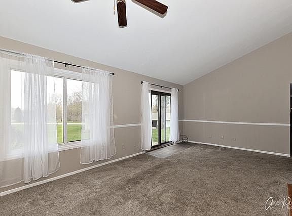 5th image of 5205 Woodmar Ct APT A
