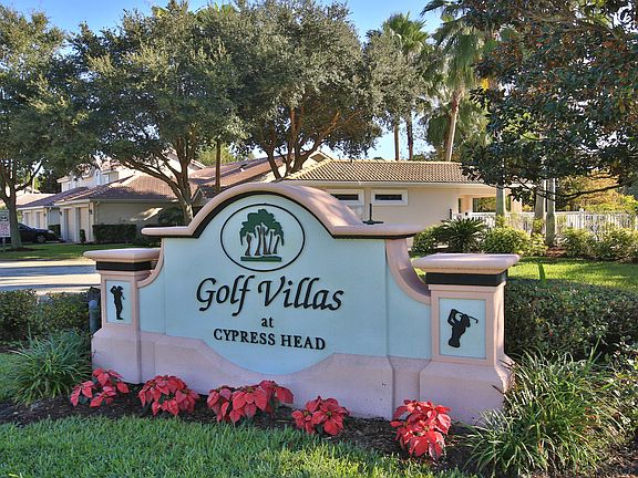 4th image of 50 Golf Villa Dr