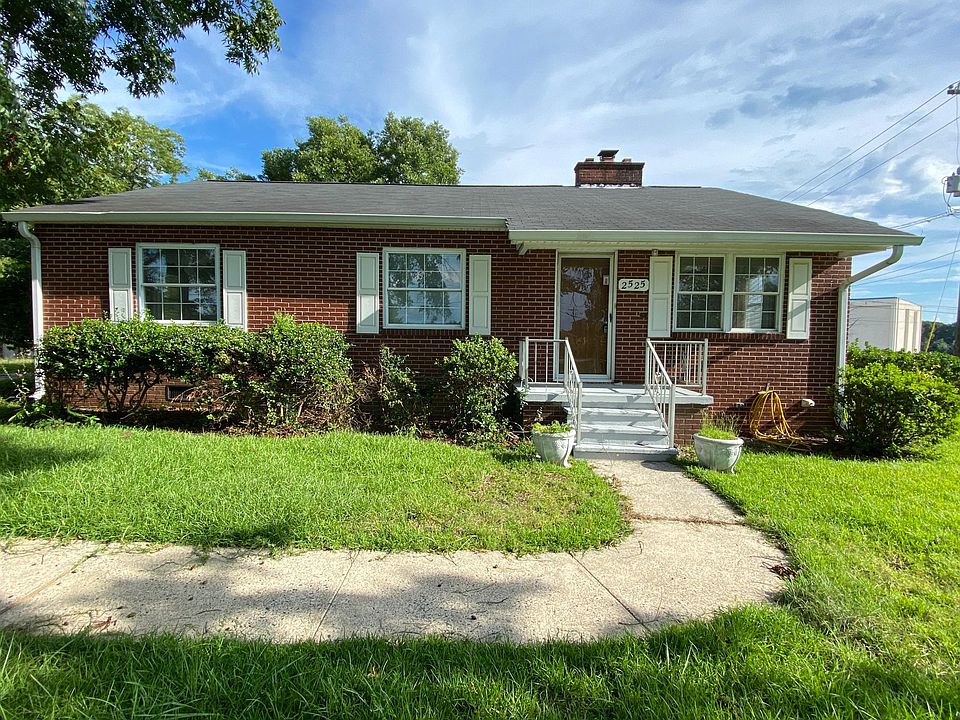 1st image of 2526 W Franklin Blvd