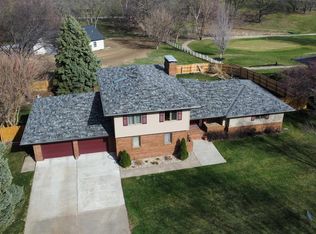 623 Wildwood Ln, Nebraska City, NE 68410