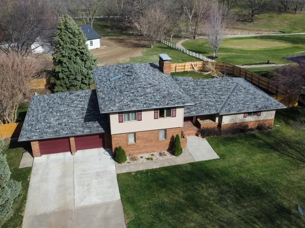 623 Wildwood Ln, Nebraska City, NE 68410
