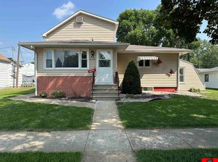 216 S Oak St, West Point, NE 68788