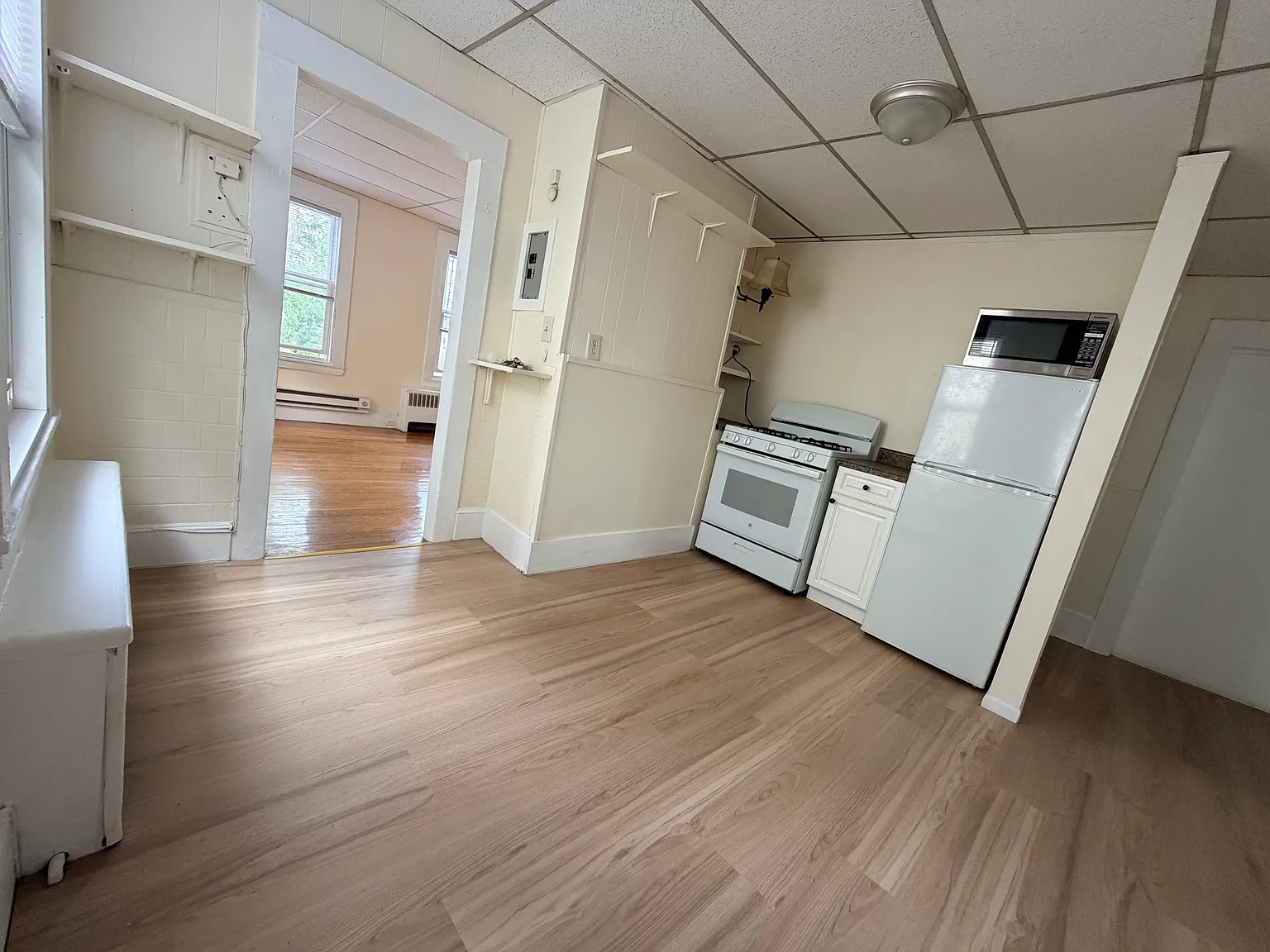 140 Hampshire St — Photo 2