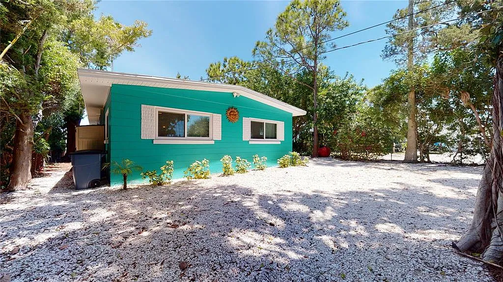 1 bed, 1.0 bath, 600 sqft, $2,000 — Photo 2