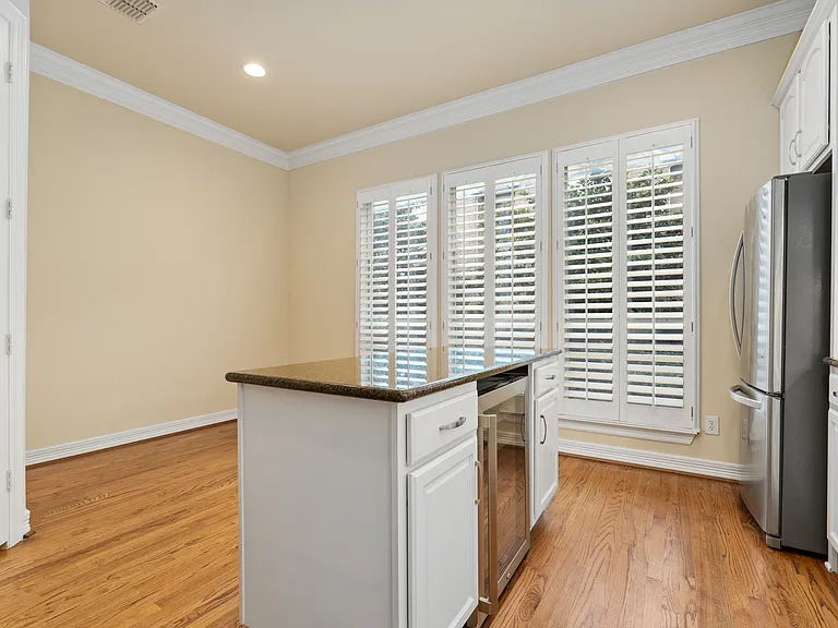 4230 Holland Ave — Photo 24