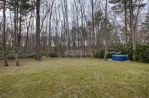 3rd image of 9 William Hall Dr