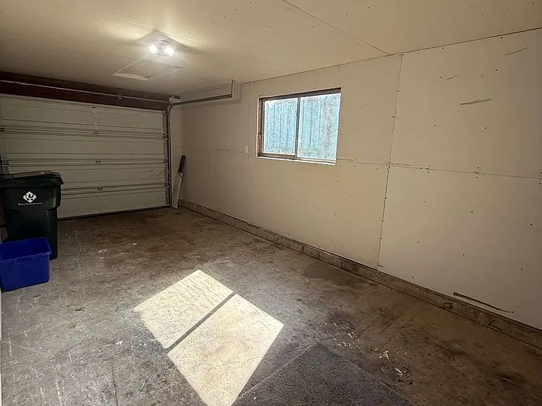 1040 Fenwick St — Photo 27