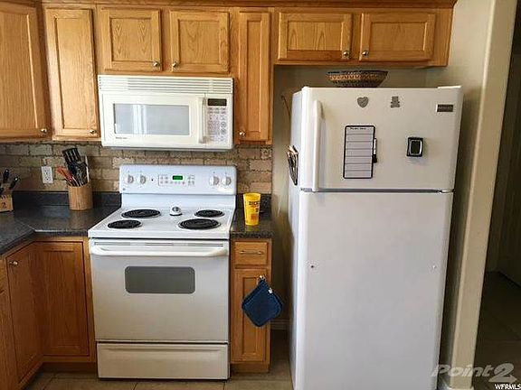 4 Kitchen