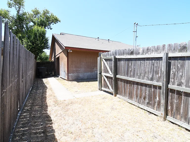 5209 Canyon Creek Dr — Photo 28