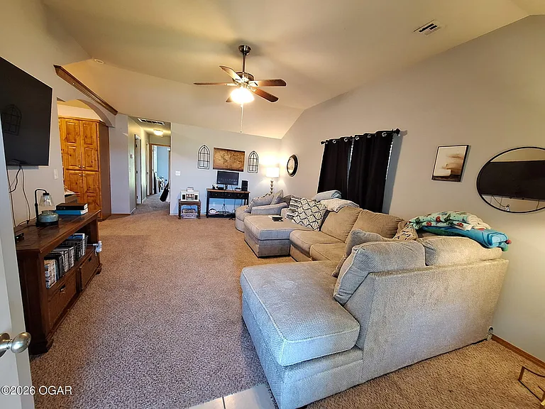 704 Bryton Ct — Photo 2