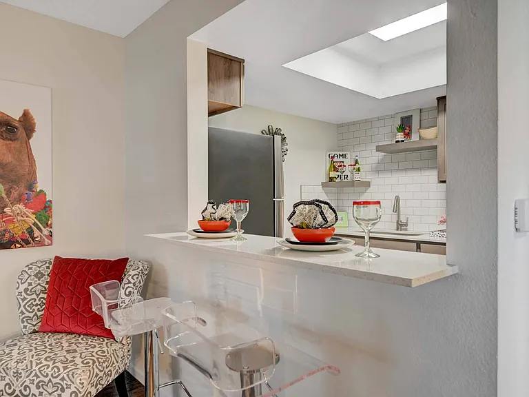 Solstice Apartment Homes — Photo 5