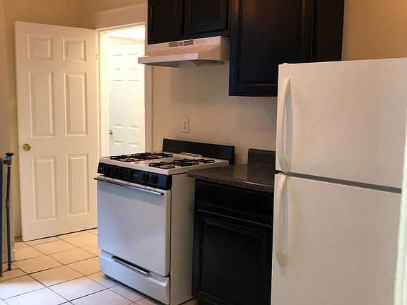 5th image of 50 Lenox Ave APT 405