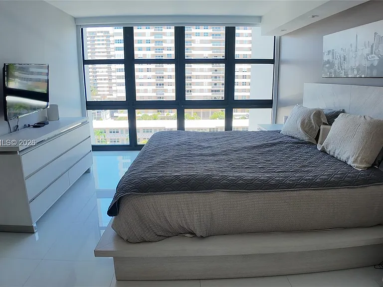 2049 S Ocean Dr #702 — Photo 22