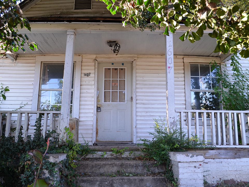 1st image of 1607 Hoitt Ave