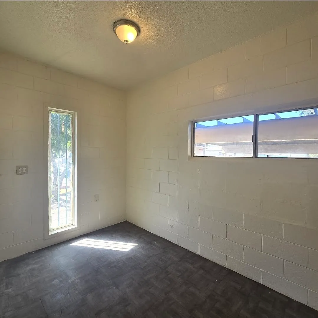 2 bed, 1000 sqft, $1,300 — Photo 3