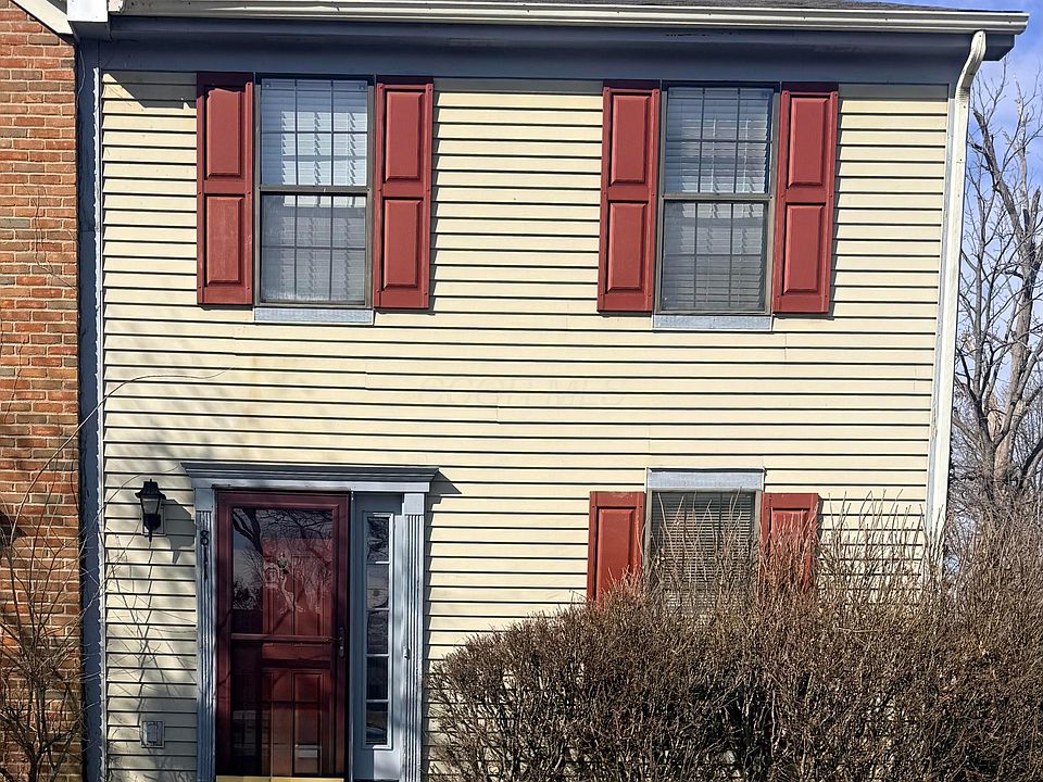 1st image of 811 Crofton Pl