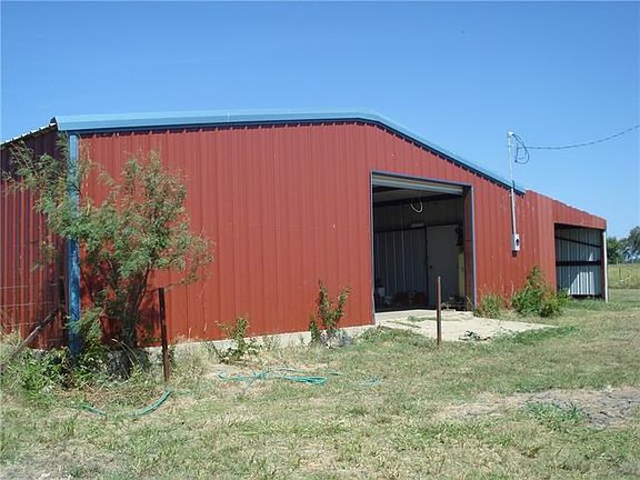 4th image of 2393 County Road 213