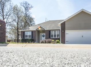 1812 W Elm Dr, Joplin, MO 64801
