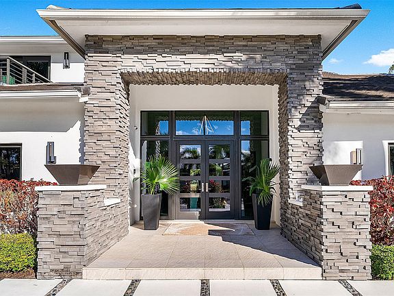 4th image of 737 NE Boca Bay Colony Drive