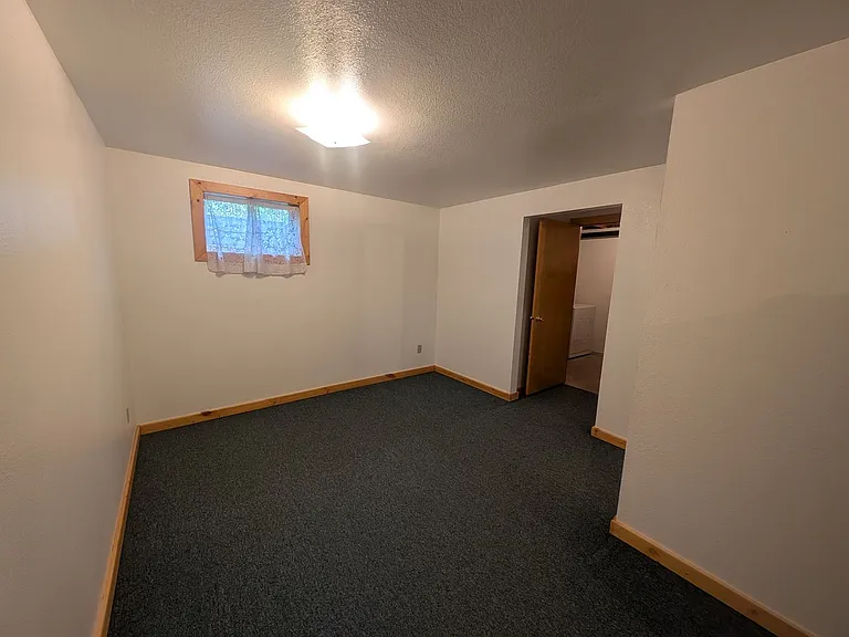 31 Elmes Dr — Photo 22