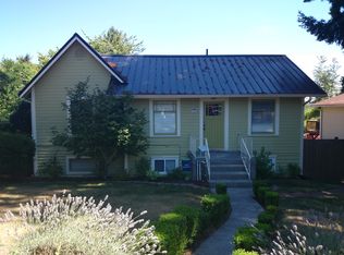 8432 32nd Ave SW, Seattle, WA 98126