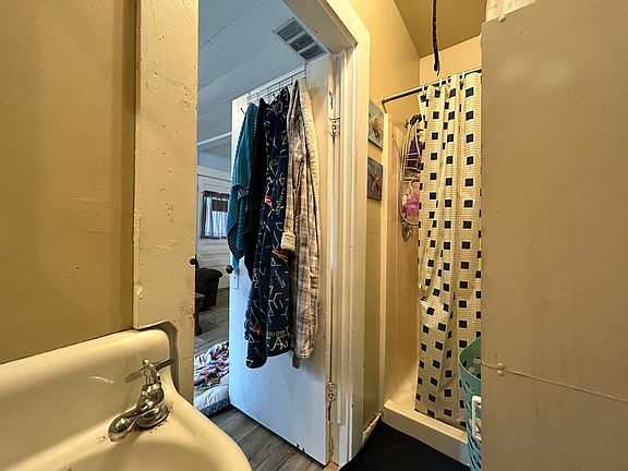 5th image of 62 Main Street