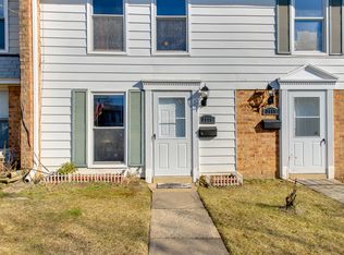 2115 Ferguson Pl, Herndon, VA 20170