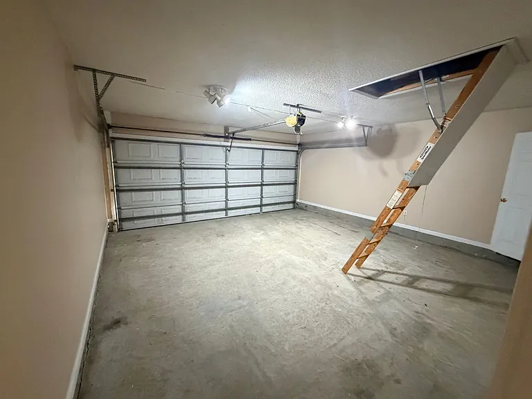 3875 Trotters Ridge Cir — Photo 18