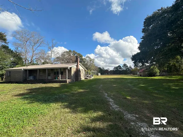 9520C Four Mile Rd, Irvington, AL 36544