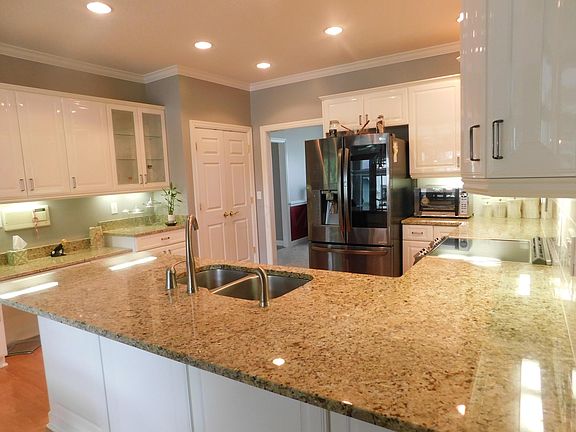 5th image of 13444 Calhoun Ct