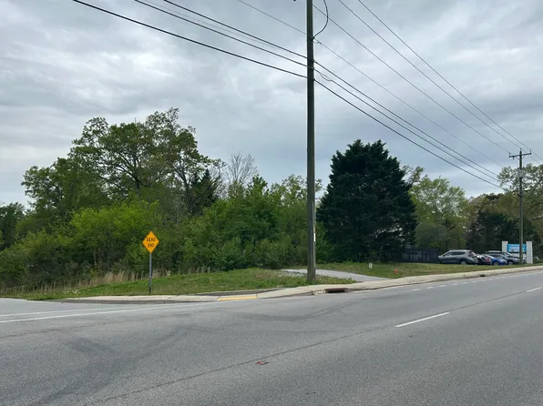 8494 E Brainerd Rd, Chattanooga, TN 37421