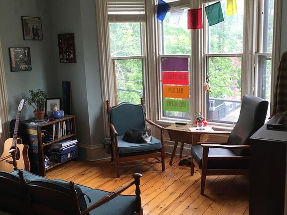 3rd image of 36 Chapin Ave #2