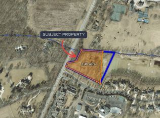 1 Royal Fox Dr, Wayne, IL 60184